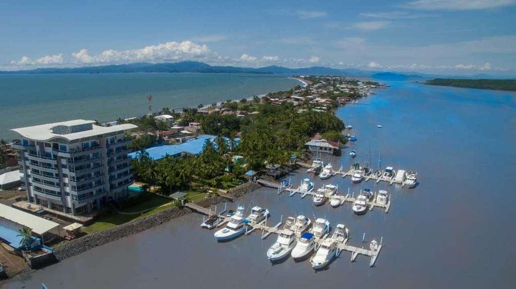 Puerto Azul Hotel Y Club Nautico Chacarita Exterior photo